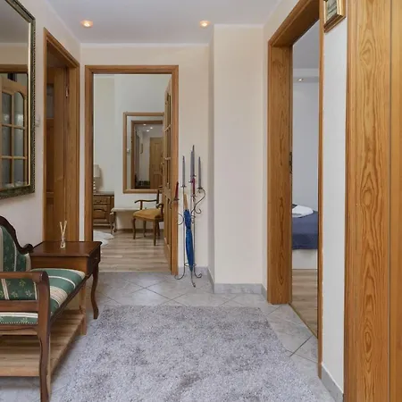Appartement Centrum Two-bedrooms By Renters